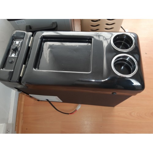 Oto buzdolabı (CL-08)